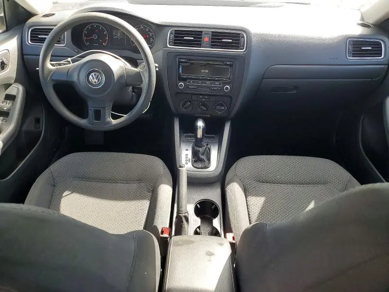 2013 VOLKSWAGEN JETTA BASE  