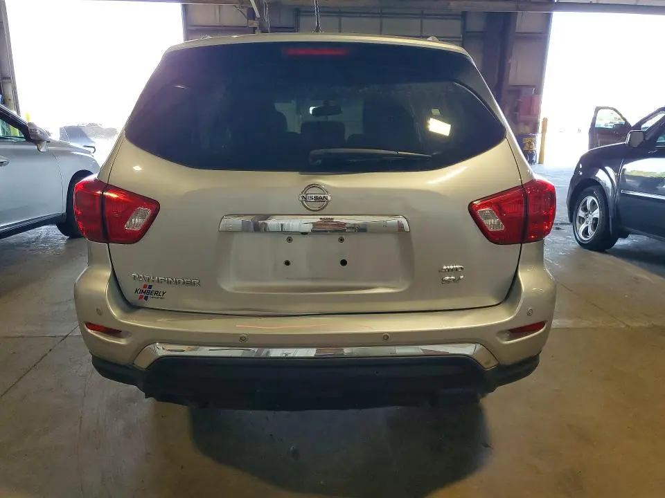 2018 NISSAN PATHFINDER SV  