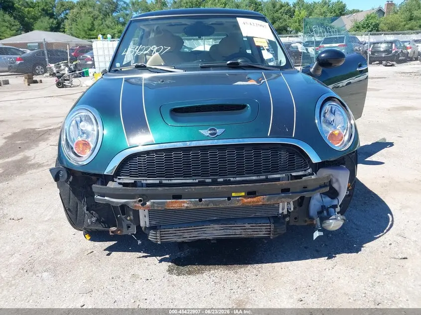 2010 MINI COOPER S  