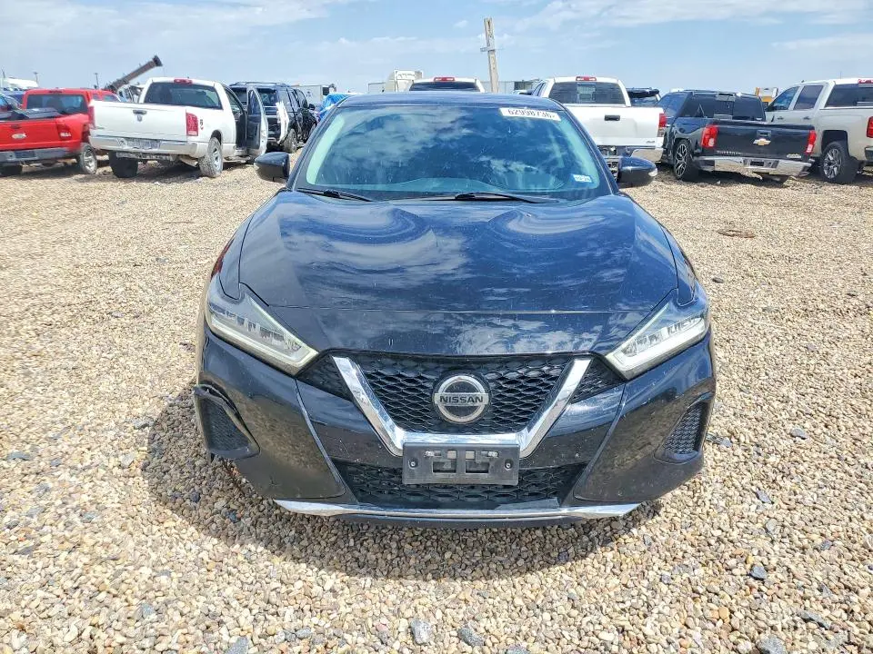 2021 NISSAN MAXIMA SV  
