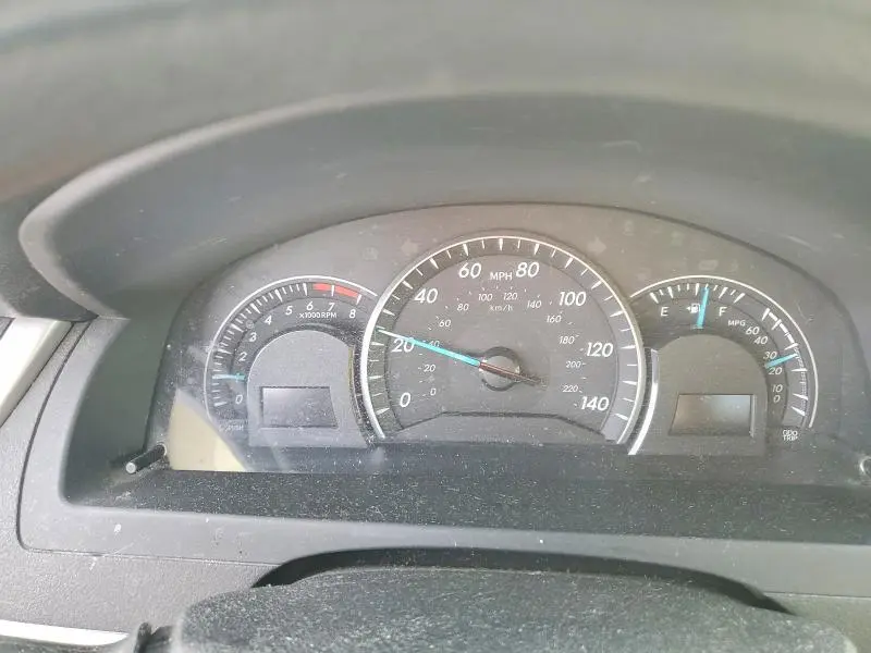 2013 TOYOTA CAMRY LE  