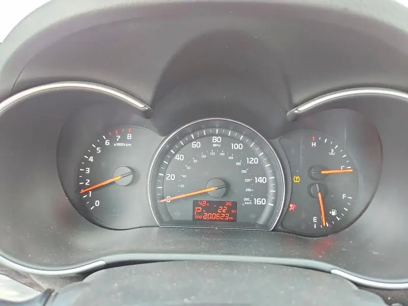 2015 KIA SORENTO LX  