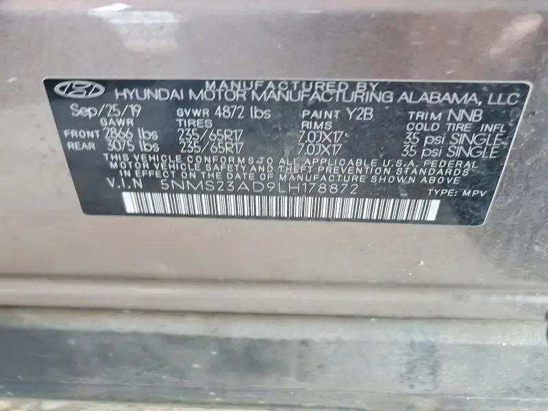 2020 HYUNDAI SANTA FE SE  