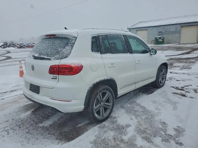 2017 VOLKSWAGEN TIGUAN SPORT  