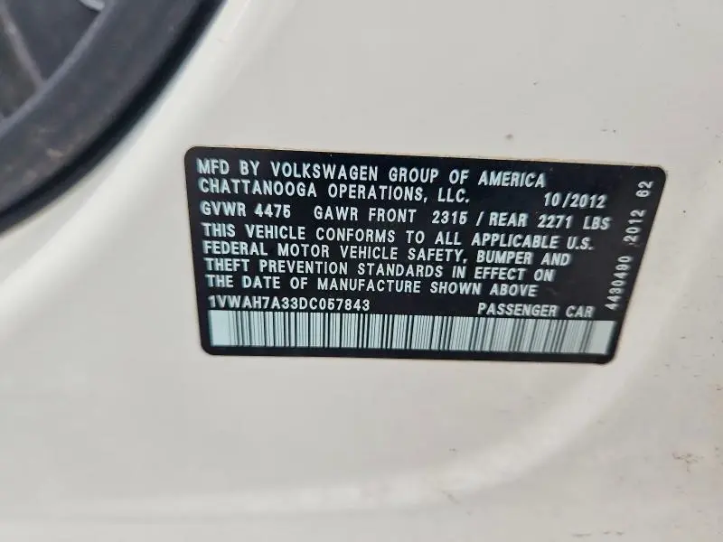 2013 VOLKSWAGEN PASSAT S  