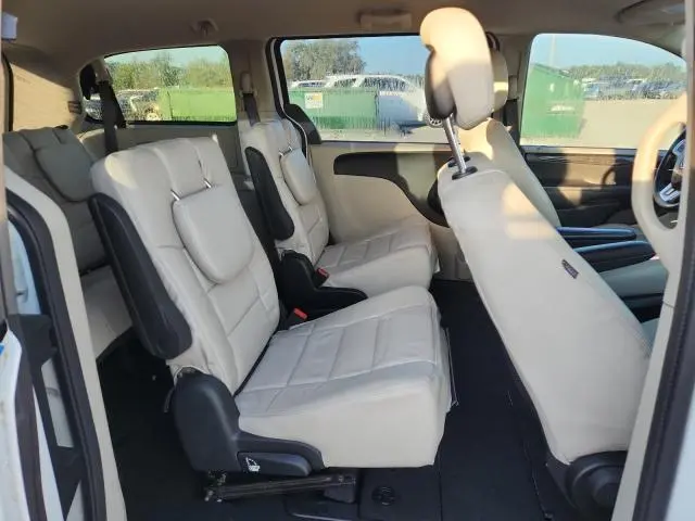 2015 DODGE GRAND CARAVAN SE  