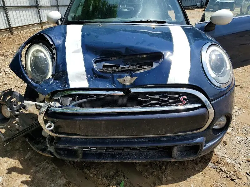2017 MINI COOPER S  