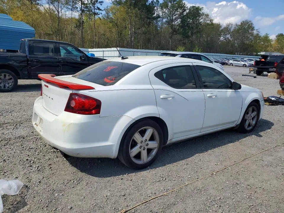 2013 DODGE AVENGER SE  