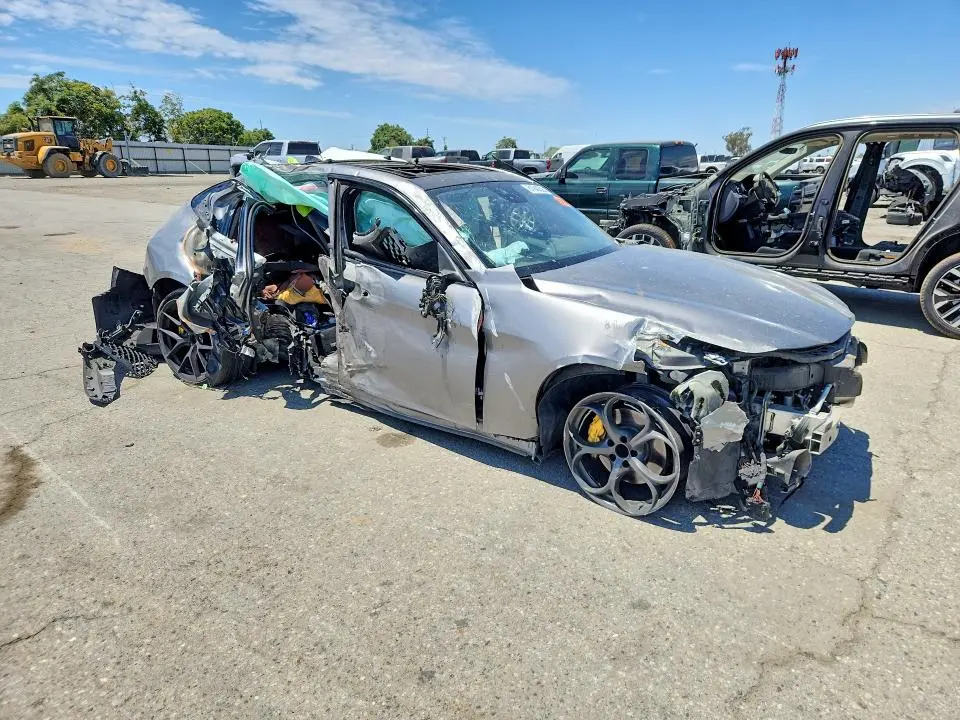 2018 ALFA ROMEO GIULIA TI  