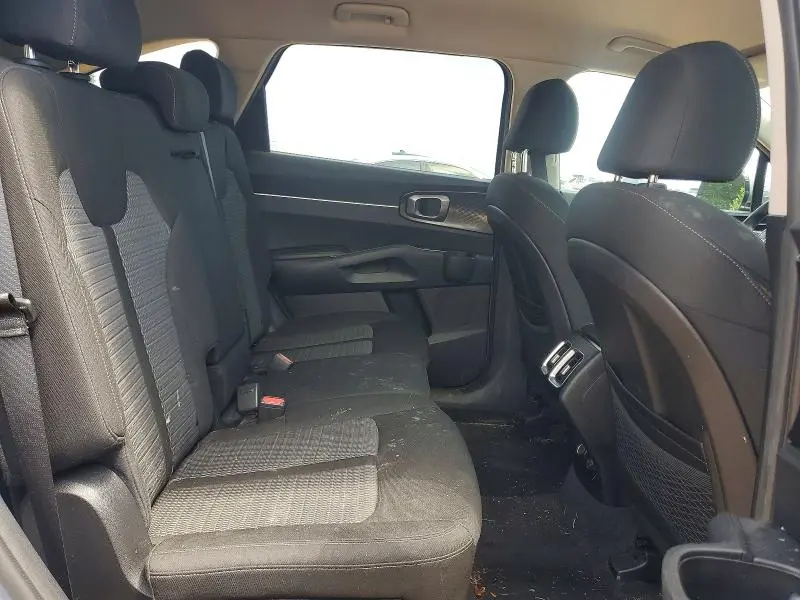 2022 KIA SORENTO LX  