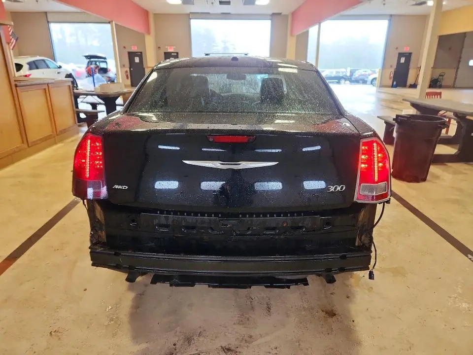 2012 CHRYSLER 300 LIMITED  