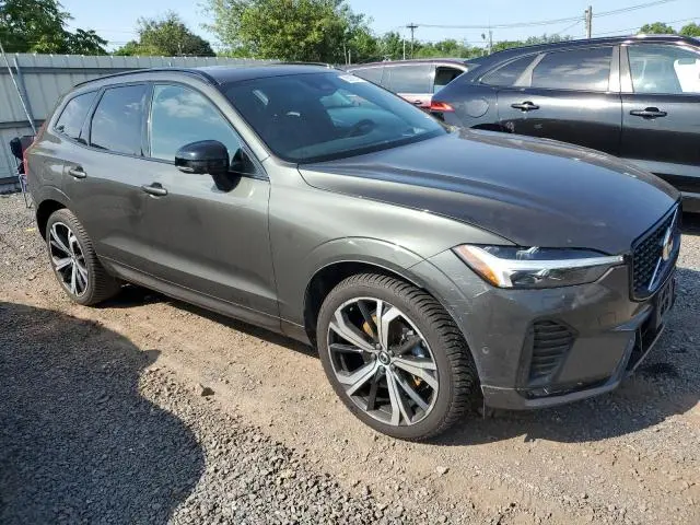 2022 VOLVO XC60 B6 R-DESIGN  