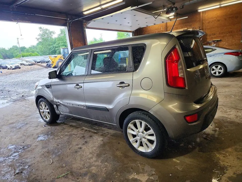 2013 KIA SOUL +  