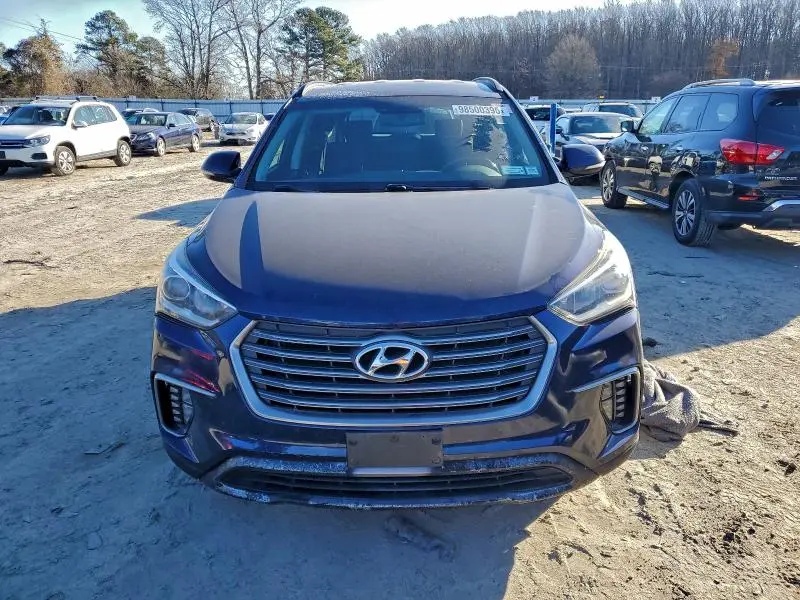 2017 HYUNDAI SANTA FE SE  