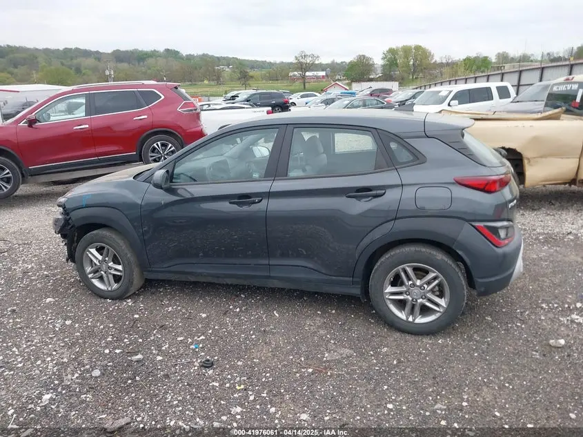 2022 HYUNDAI KONA SE