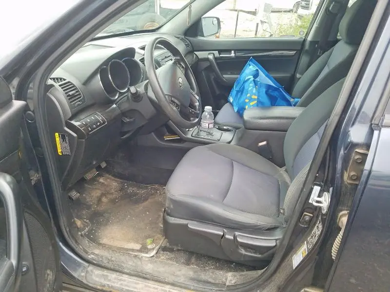 2012 KIA SORENTO LX  