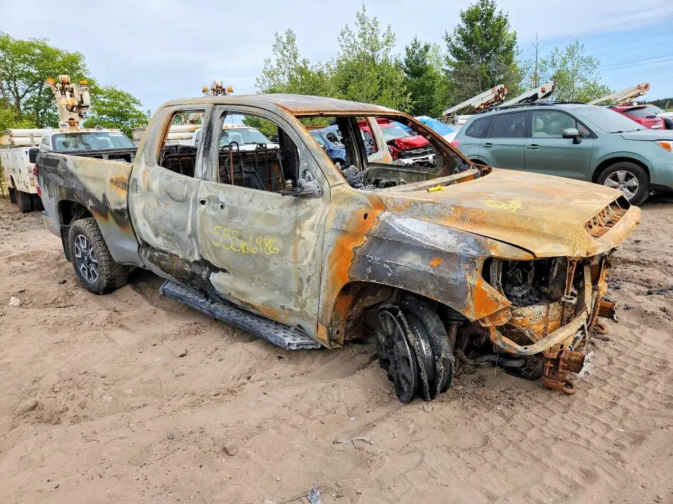 2018 TOYOTA TUNDRA SR  