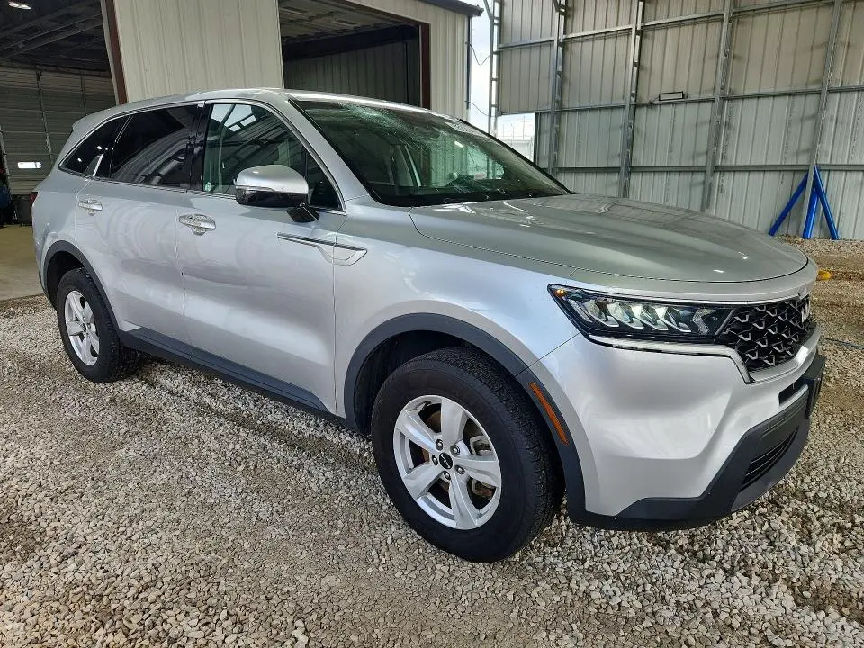 2022 KIA SORENTO LX  