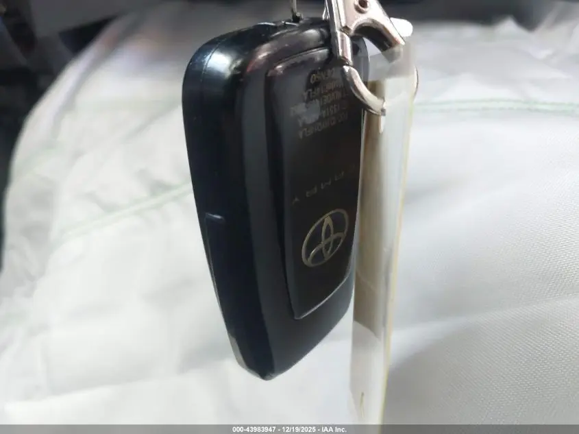 2023 TOYOTA CAMRY LE HYBRID