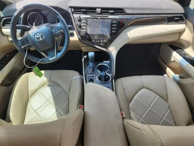 2019 TOYOTA CAMRY XLE V6  