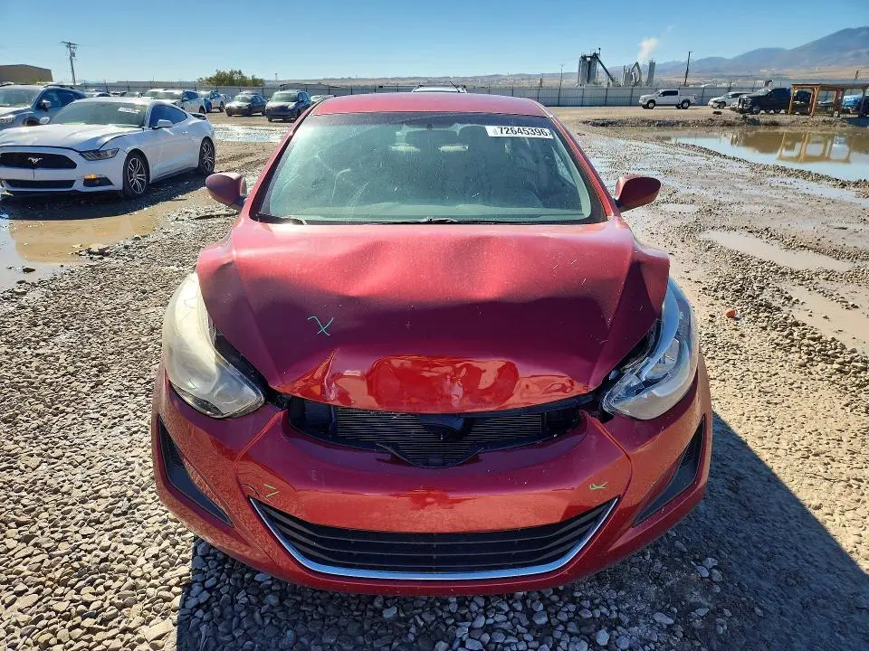 2016 HYUNDAI ELANTRA SE  