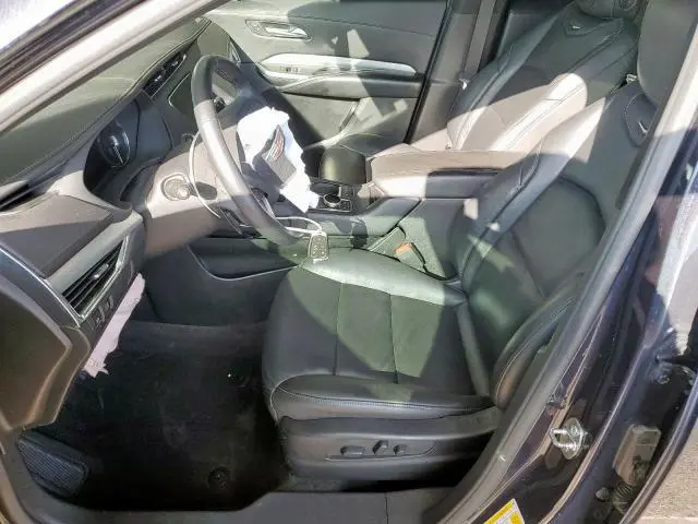 2022 CADILLAC XT4 PREMIUM LUXURY  