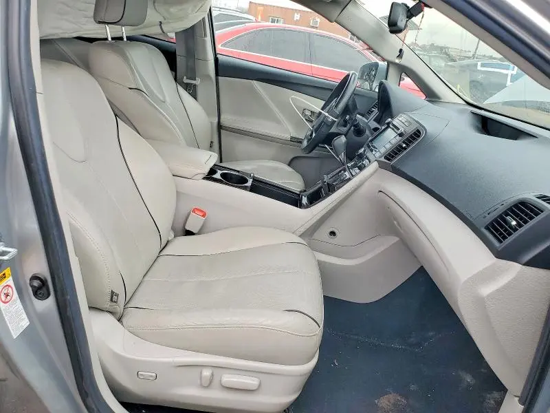 2015 TOYOTA VENZA LE  