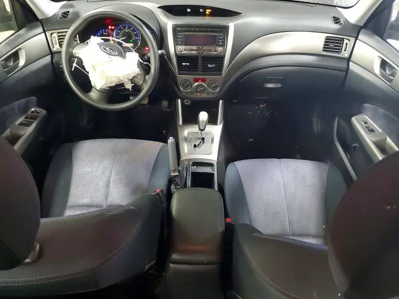 2010 SUBARU FORESTER XS  
