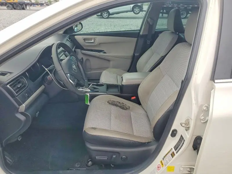 2015 TOYOTA CAMRY SE  