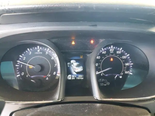 2016 TOYOTA AVALON XLE  