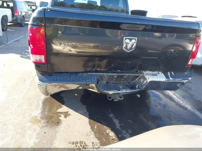 2017 RAM 1500 TRADESMAN  4X2 6'4 BOX