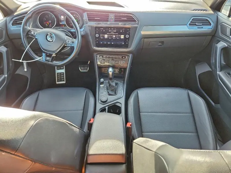 2020 VOLKSWAGEN TIGUAN SE  