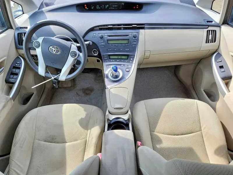 2010 TOYOTA PRIUS II  