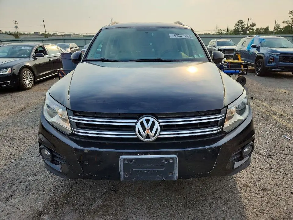 2012 VOLKSWAGEN TIGUAN S  