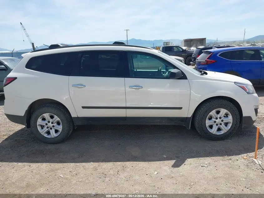 2014 CHEVROLET TRAVERSE LS