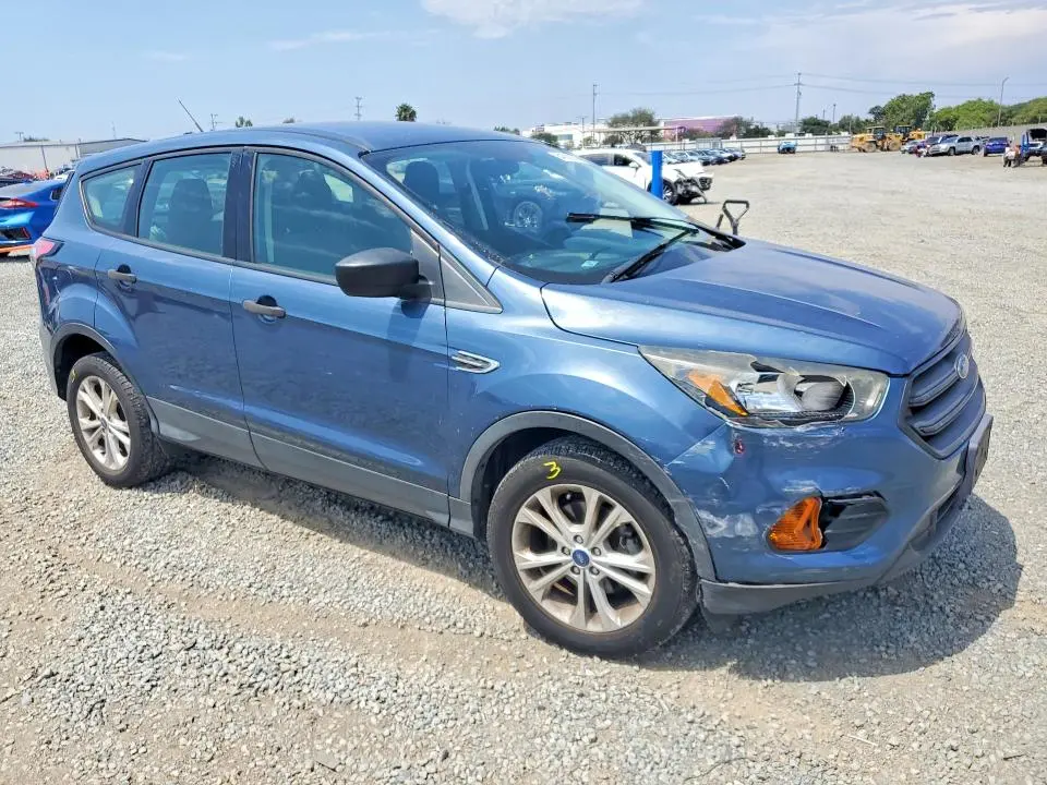 2018 FORD ESCAPE S  