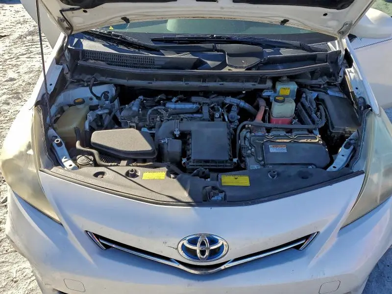 2013 TOYOTA PRIUS V   
