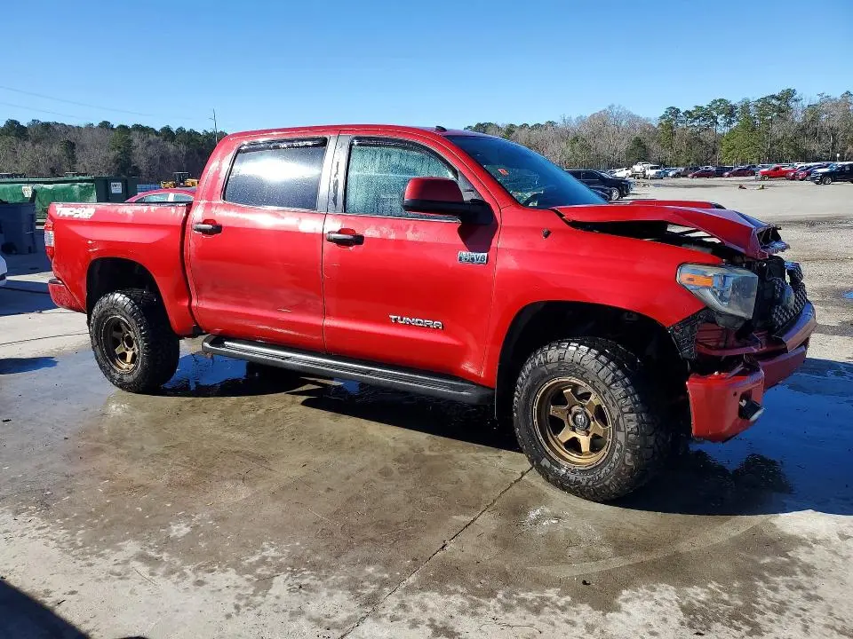 2018 TOYOTA TUNDRA SR5  