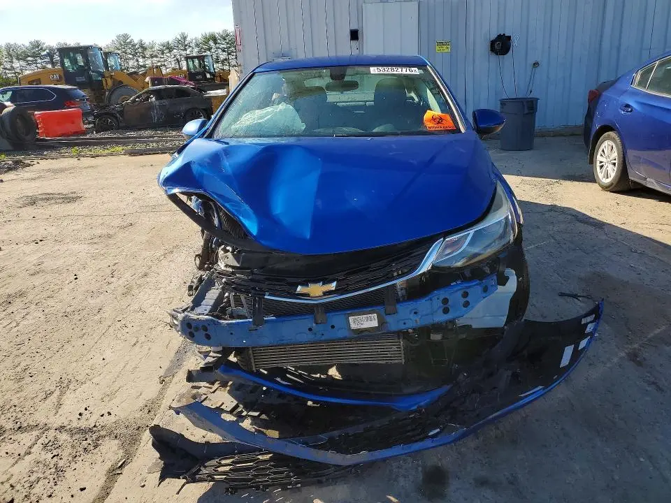 2017 CHEVROLET CRUZE LT  