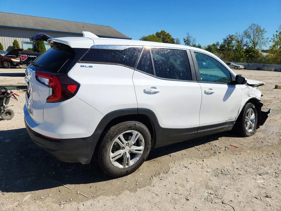 2022 GMC TERRAIN SLE  