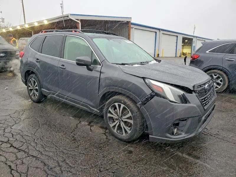 2022 SUBARU FORESTER LIMITED  