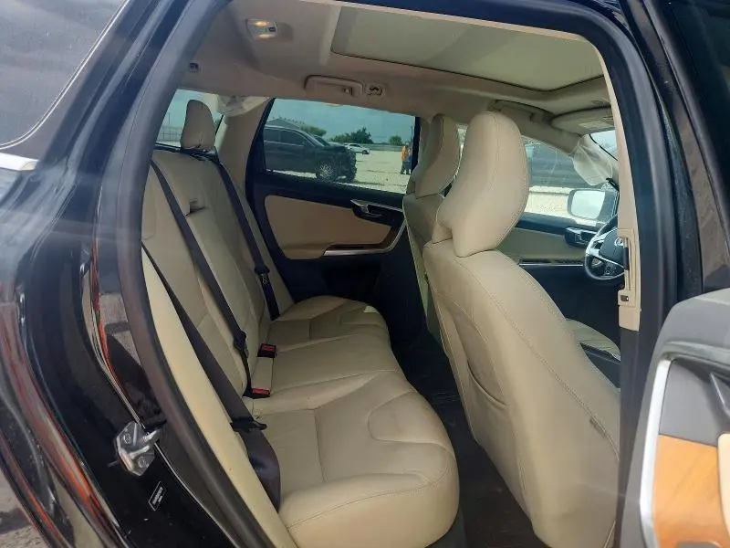 2017 VOLVO XC60 T5 INSCRIPTION  