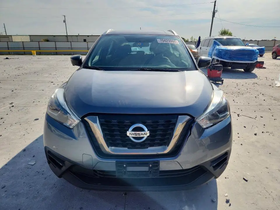 2019 NISSAN KICKS SR  