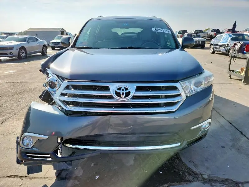 2013 TOYOTA HIGHLANDER BASE  