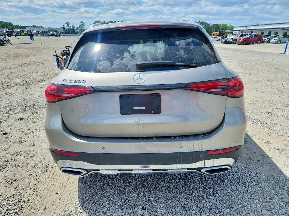 2024 MERCEDES-BENZ GLC 300  