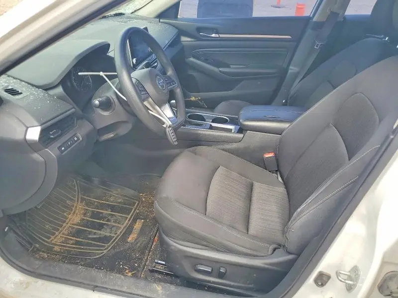 2021 NISSAN ALTIMA SV  