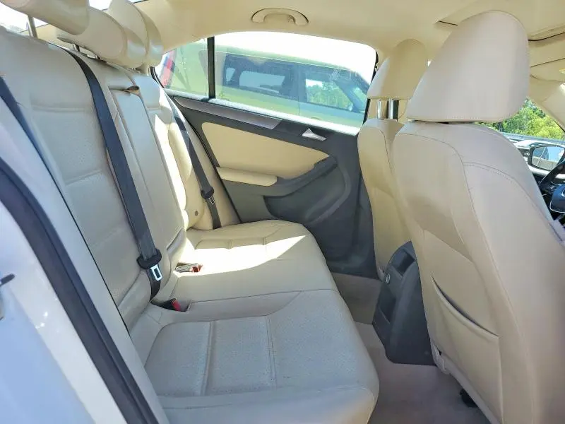 2015 VOLKSWAGEN JETTA TDI  
