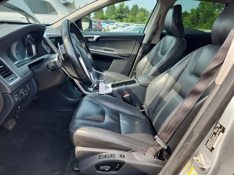 2014 VOLVO XC60 T6  