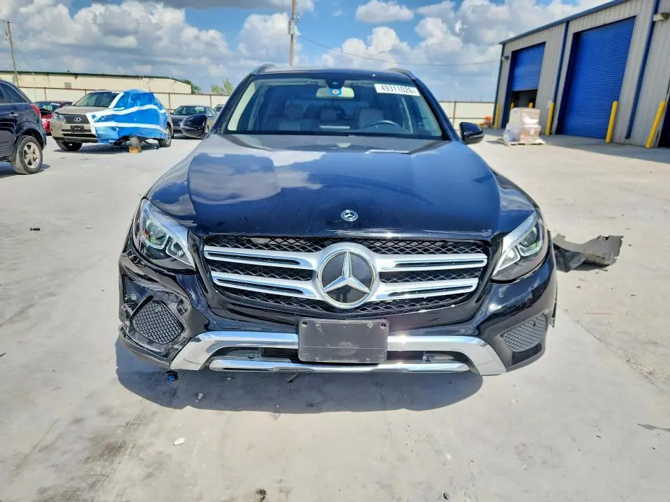 2019 MERCEDES-BENZ GLC 300  