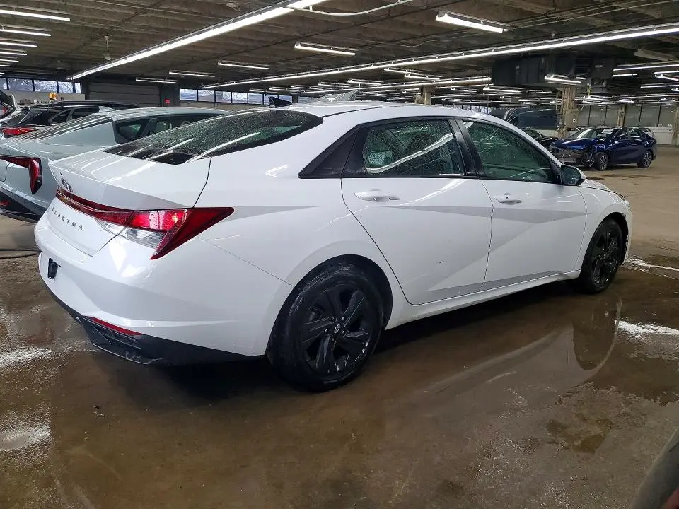 2021 HYUNDAI ELANTRA SEL  